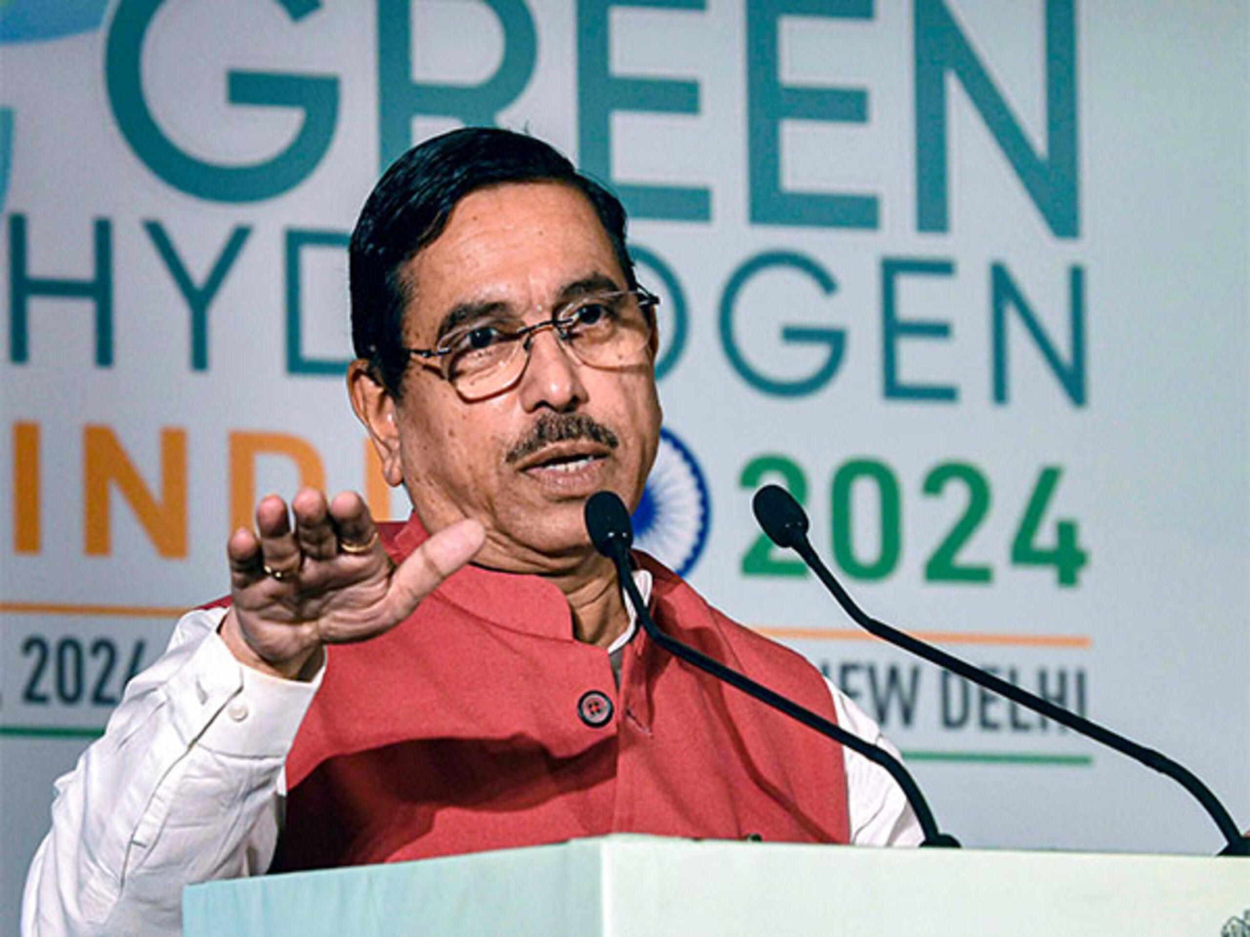 India to achieve 5 million metric tonnes green hydrogen production by 2030: Pralhad Joshi